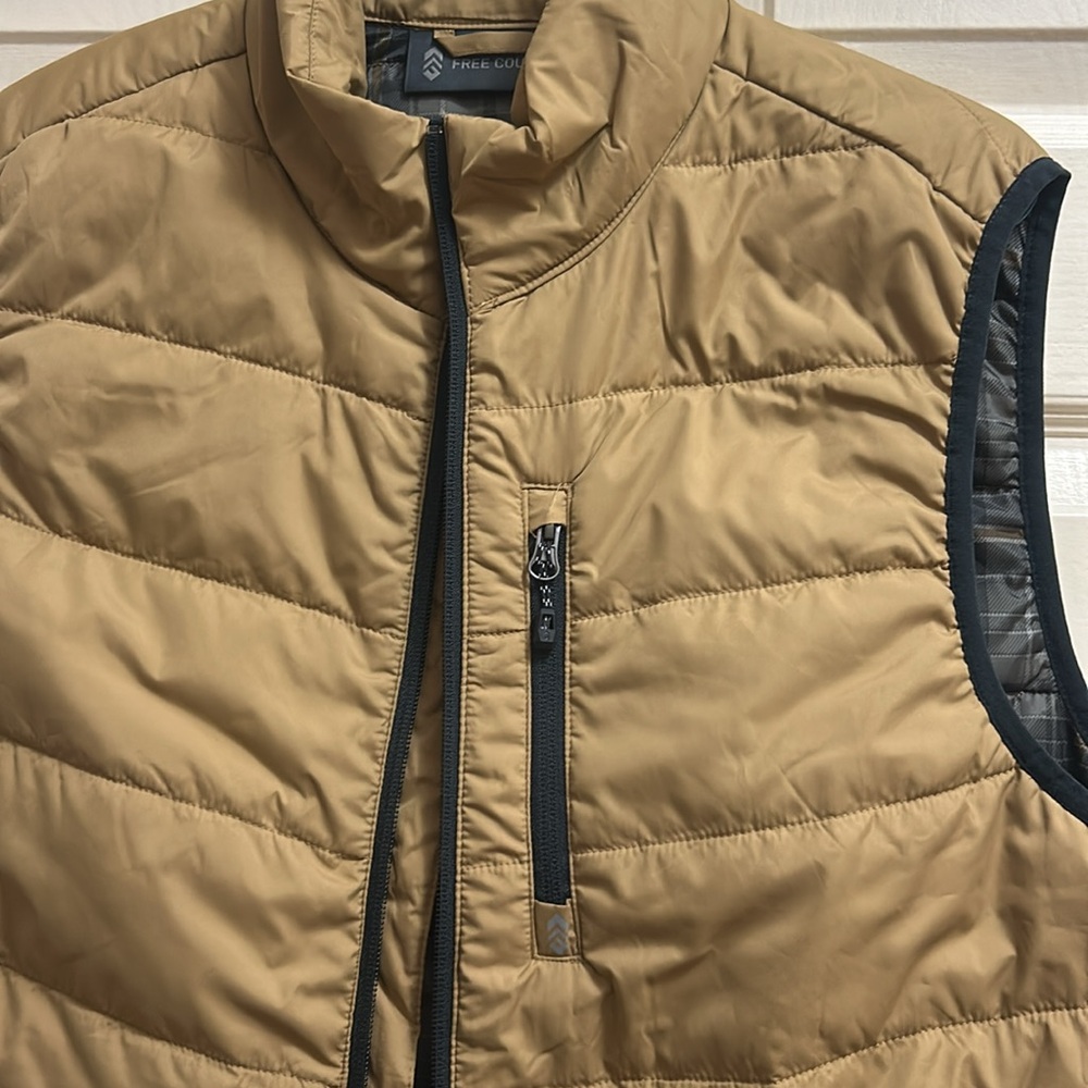 Free Country Men’s Puffer Vest Size Medium Tan NWT - Picture 1 of 8